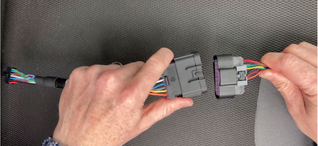 Connect_the_Universal_adapter_ends.JPG