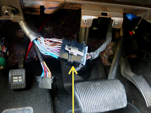 CaLamp_36XX_diagnostic_cable_in_line.png