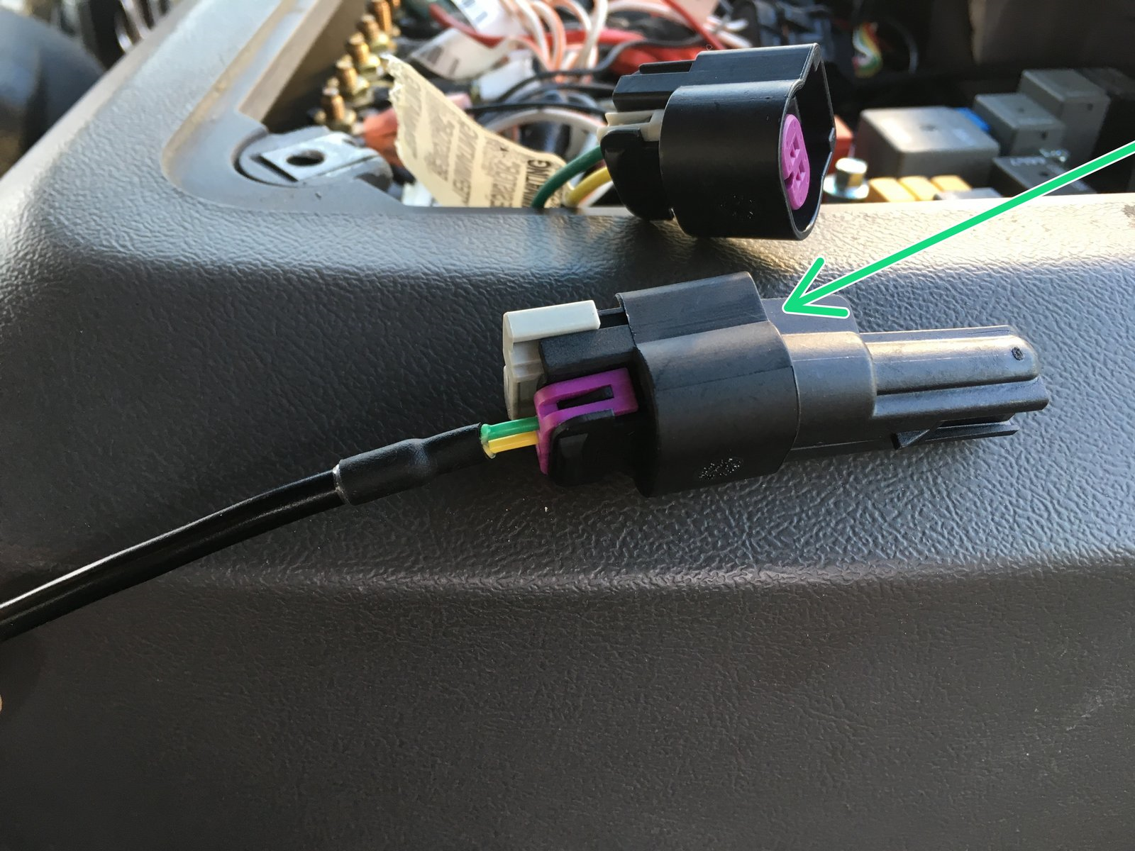 02c_-_J1939_-_Reconnect_Terminating_Resistor.png