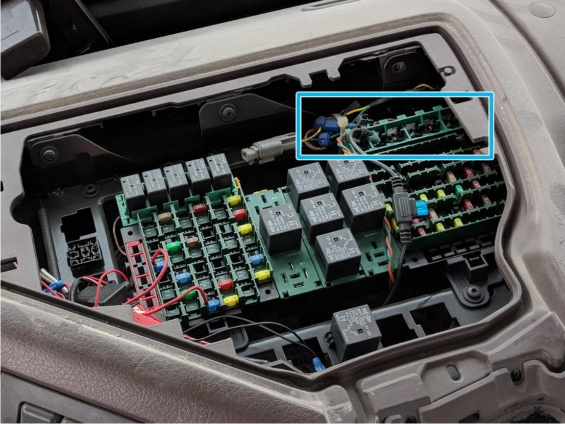 01-3b_-_Power_Distrib_Junction_Box.png
