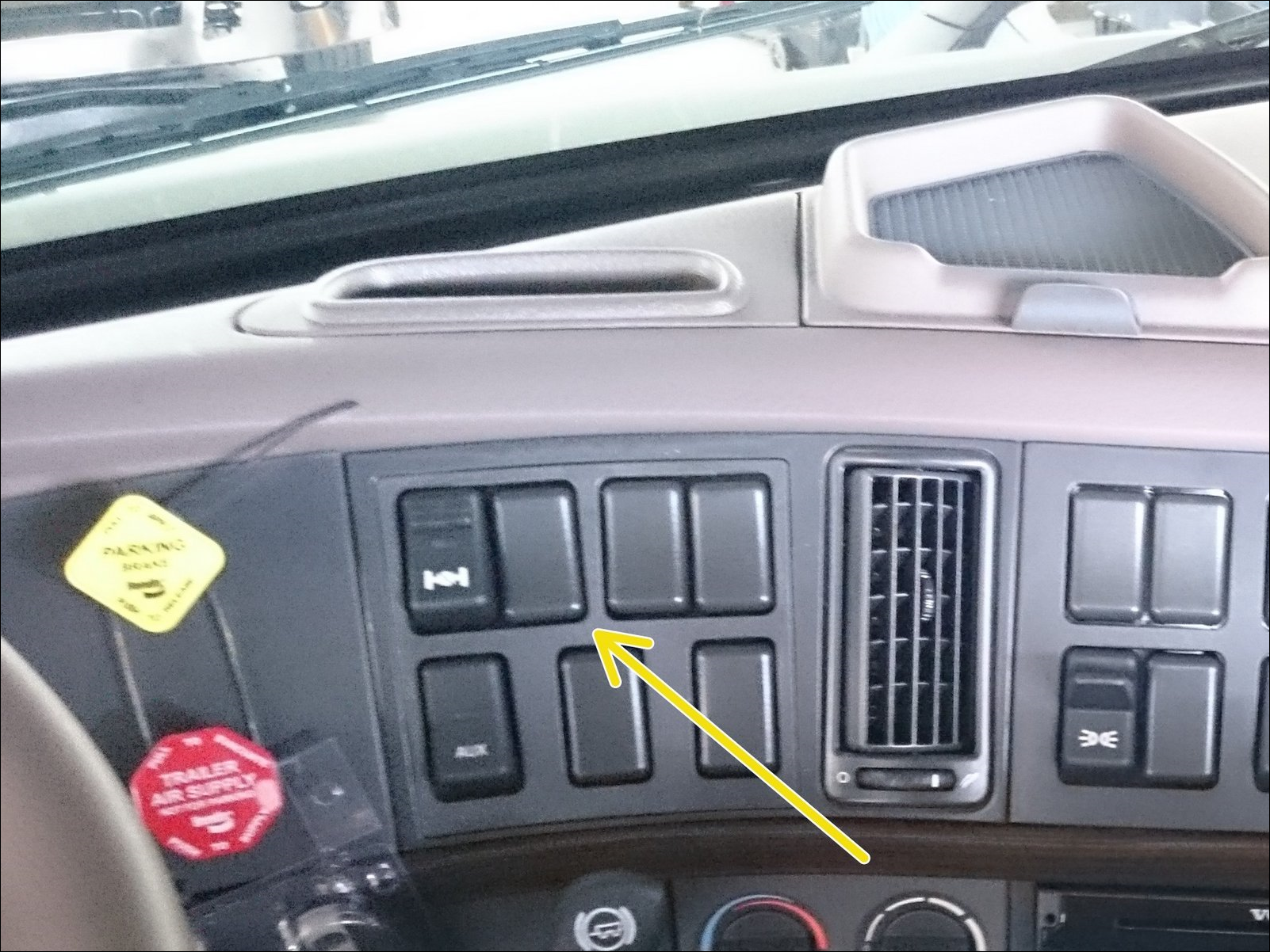 06_-_Release_switch_panel.png