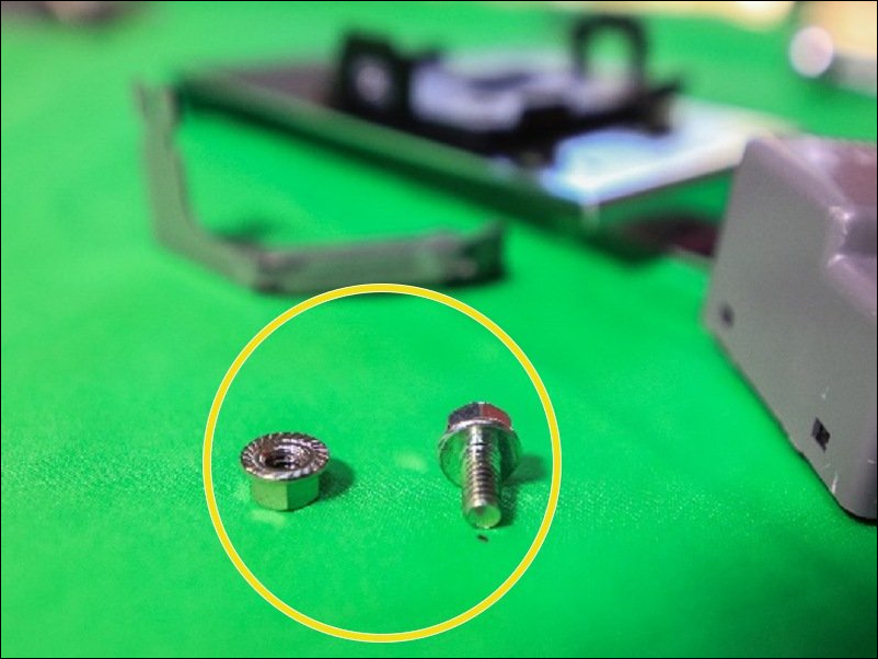 03d_-_reuse_10mm_bolt.png